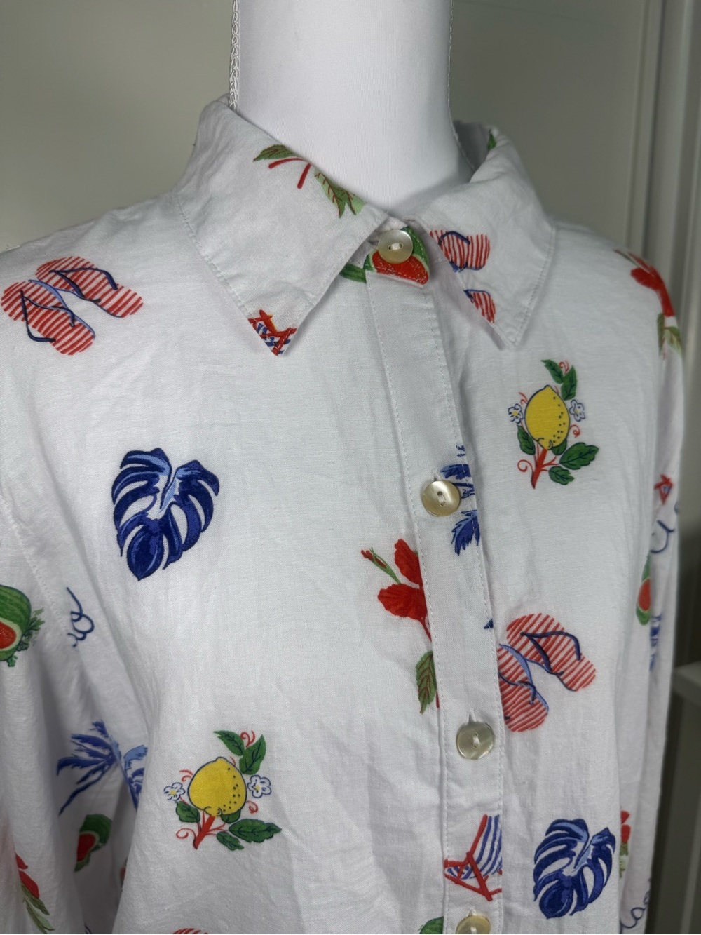 C&C California Women’s Large Linen Rayon Button Down Shirt Fruit Tropical Print - Picture 2 of 8